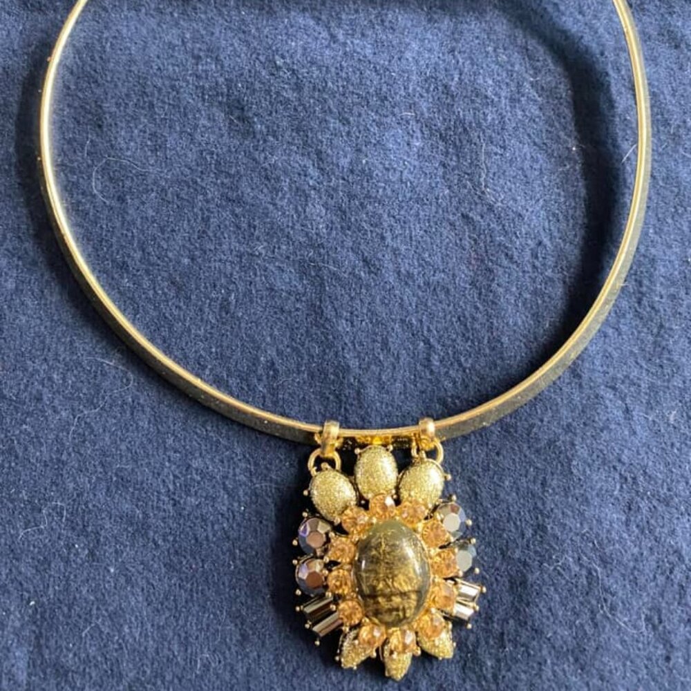 New York & Co Necklace "NEW"